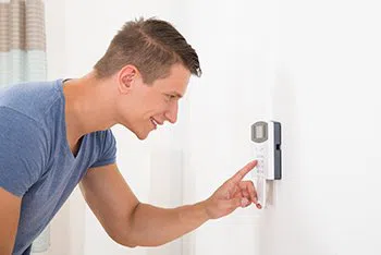 Trotwood OH Locksmiths Store Trotwood, OH 937-661-3495 - lock-installation
